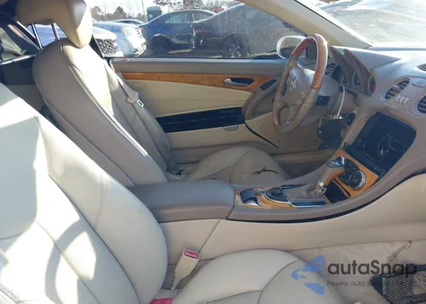 2005 Mercedes-Benz Sl 500 from USA, damaged, VIN WDBSK75F55F103006